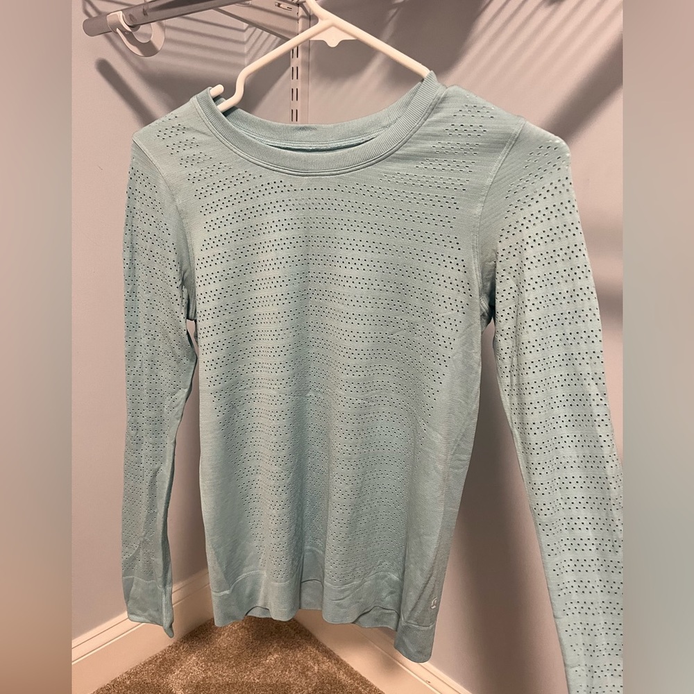 LULU LEMON Swiftly Relaxed Long- Sleeve Shirt